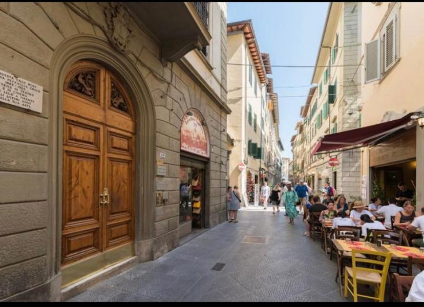 Casa Faenza At Most Historical Center With Lift !!! Florenz Exterior foto